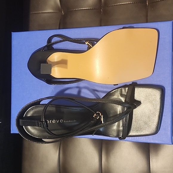 Scrappy sandals - Picture 2 of 5